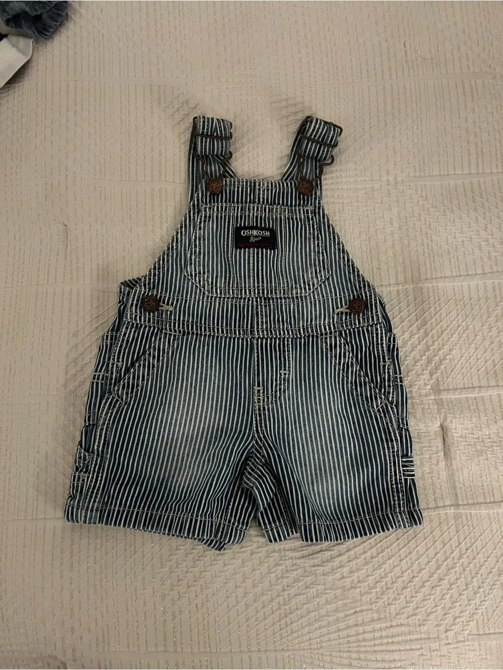 Boys 3-6 Month Bundle $15 for 9 pieces ‼️